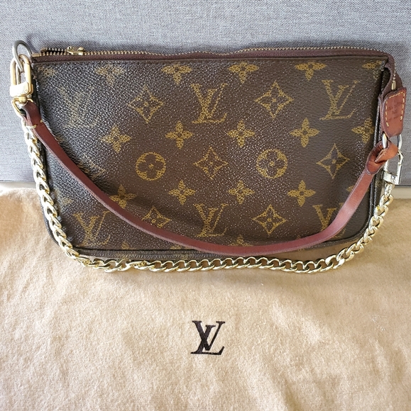 Louis Vuitton Handbags - Louis Vuitton Pochette Accessoires Vintage